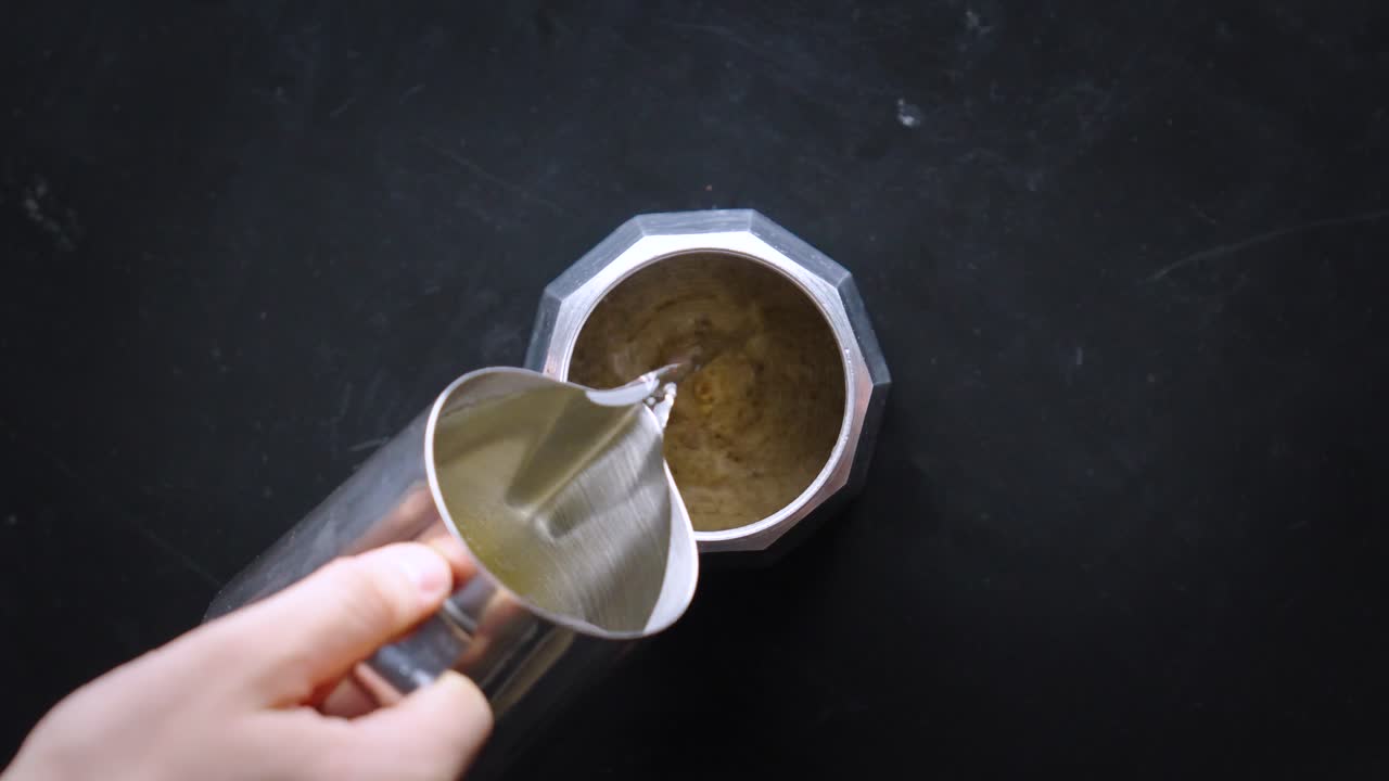 Filmstill aus einer Werbeproduktion, Kameraarbeit von Jonas Flattinger